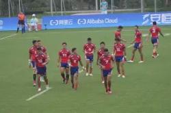 开云官网登录入口 -东海鲸鲨队鏖战燕山黑豹队,橄榄球总决赛小胜,替补奇兵立功。赛季拐点或已出现(陆军海军橄榄球比赛)