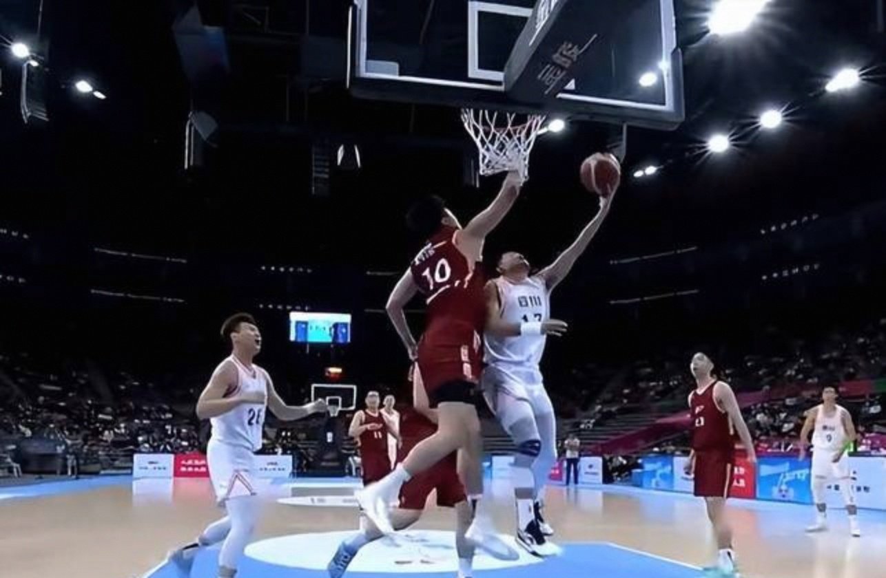 关于深圳男篮迎NBA常规赛关键赛，国际比赛日手感冰凉，气氛紧张，细节决定成败的信息